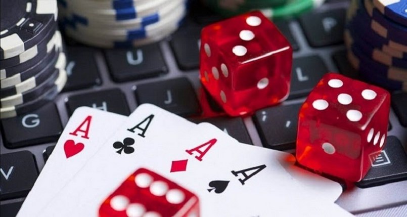 Đối với game bài này phải có tối thiểu 2 người chơi và tối đa là 5 người chơi cho một ván chơi Đối với game bài này phải có tối thiểu 2 người chơi và tối đa là 5 người chơi cho một ván chơi