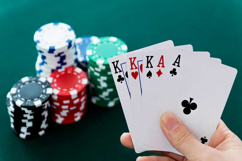 Tìm hiểu thứ tự bài trong Poker Tìm hiểu thứ tự bài trong Poker